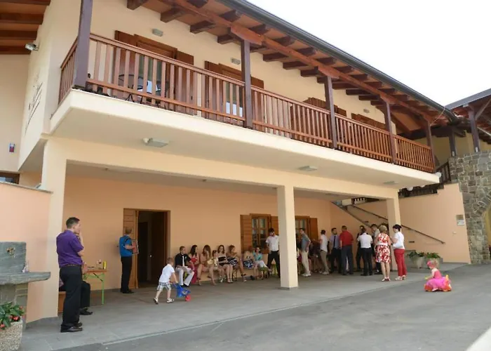 Kraljic - Primoz Cotar 3* Dornberk