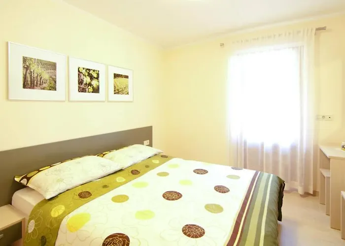 Kraljic - Primoz Cotar Couette-café 3*